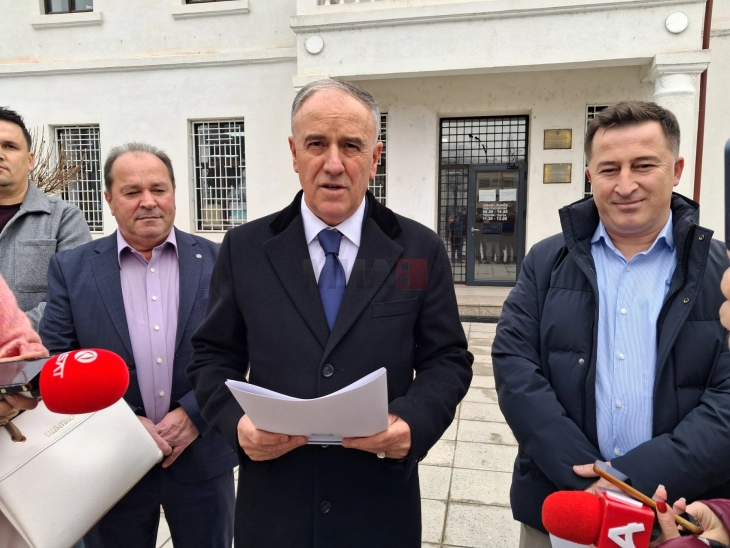 Qyra akuzoi për koalicion të fshehtë partitë opozitare në Këshillin e Strugës, për bllokadën e Komunës