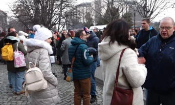 Протест пред бугарската телевизија бТВ поради отпуштање на новинарка