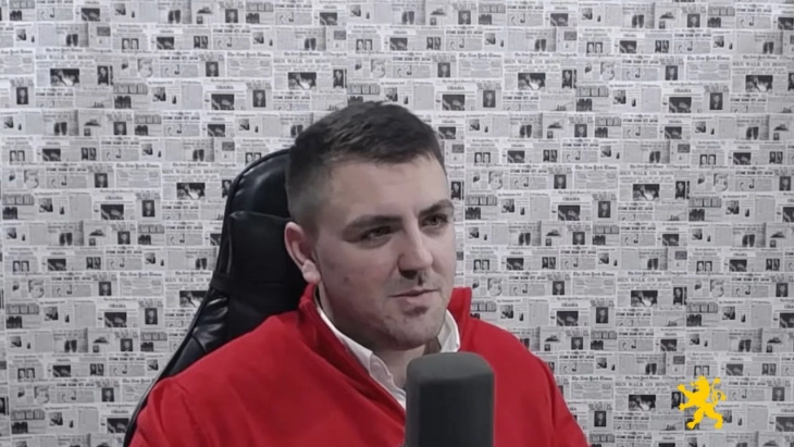 Попов: Во ЕУ треба да влеземе успешни и со достоинство, а не преку национални обезличувања како што тоа го правеше СДС