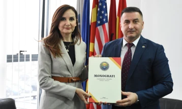 Deputetja e Kuvendit të Shqipërisë Jorida Tabaku e vizitoi Universitetin e Tetovës dhe ligjëroi për integrimet evropiane të vendeve të Ballkanit Perëndimor