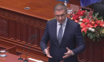 Мицкоски до Филипче: Ја манипулиравте јавноста со покачување на струјата над пет, десет проценти, а вие како Влада направивте катаклизма во енергетскиот сектор