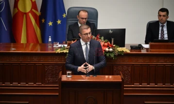 Mickoski: Opinioni të qëndrojë i qetë, nuk do të pranojmë emigrantë, nuk ka pasur bisedime