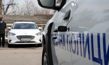 Mickoski dhe Toshkovski në promovimin e automjeteve të reja të policisë