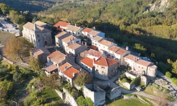 Хум - најмалиот град во Европа