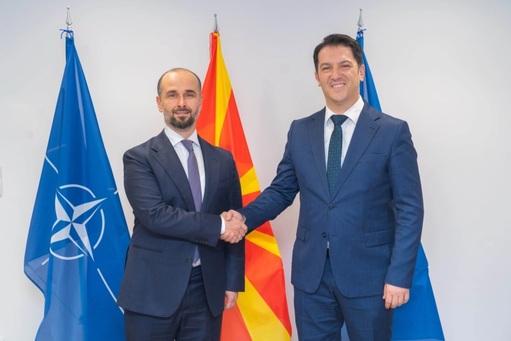 Bekim Sali merr detyrën si ministër për Çështje evropiane