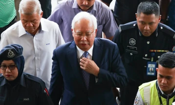 Поранешниот премиер на Малезија, Наџиб Разак, осуден за перење пари