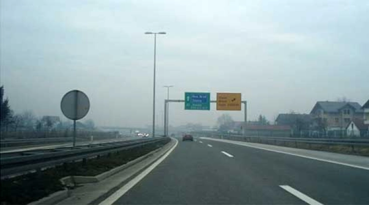 Магла на превоите Стража, Ѓавато и Плетвар, во Крушево и на патот Маврово-Маврови Анови