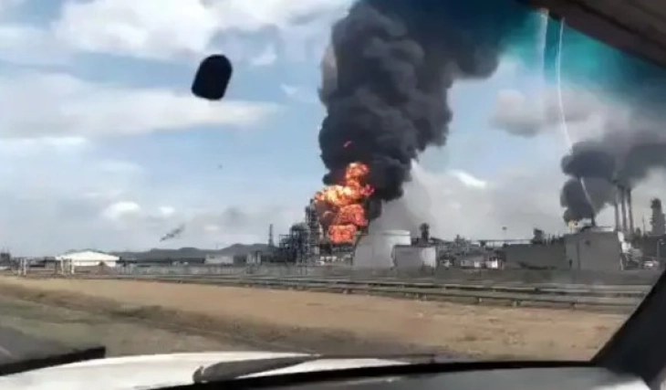 Украина ноќеска соборила 30 дрона, Русија неутрализирала 25, запалена е рафинерија во Самарскиот регион