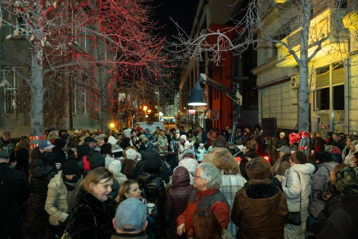 Герасимовски: „Џез под ламба“ ги сплоти скопјани, незаборавна џез вечер и празнична магија во Центар
