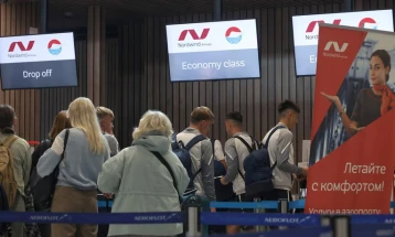 Парализиран воздушниот сообраќај во Москва од нападите на украински  дронови, откажани 300 летови