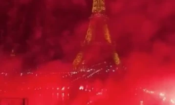 Janë arrestuar 40 persona për shkak të fishekzjarreve të pa paraqitura në Kullën e Ajfelit