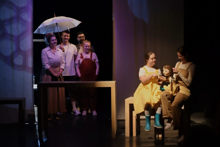 Премиера на претставата „Која е Лорет“ во Театарот за деца и младинци – Скопје