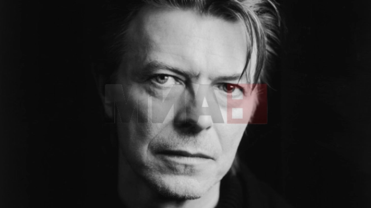 David Bowie's handwritten lyrics could fetch €115,000 at auction