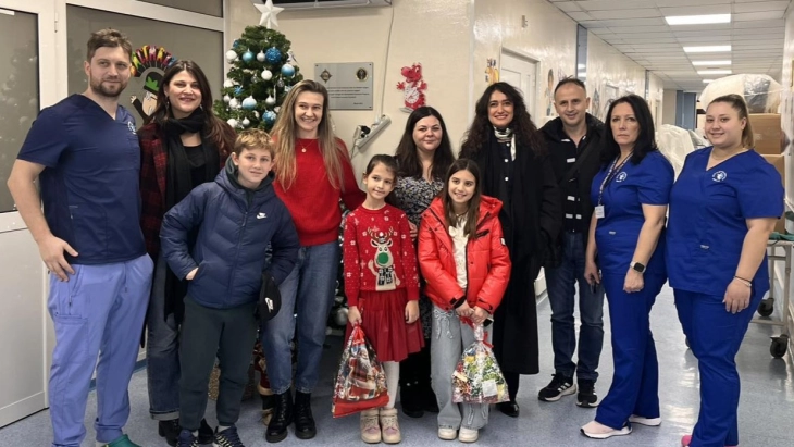 Академијата за странски јазици „ELA“ донираше 230 постелнини за Клиниката за детска хирургија