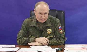 Putin: Forcat e Moskës po përparojnë me besim përgjatë gjithë vijës së frontit në Ukrainë