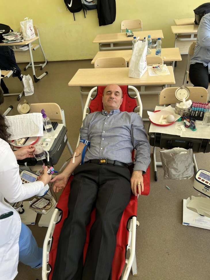 Во крводарителна акција во Дебар прибрани 32 крвни единици