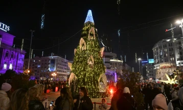 Bota e përcjellë vitin e vjetër, vitin 2026 të parët do ta presin Kiribati, ndërsa të fundit Samoa amerikane, Bejker dhe Haulend