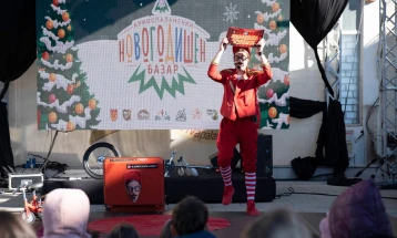 Богата програма за најмладите во Крива Паланка, завршува „Новогодишен базар 2025“