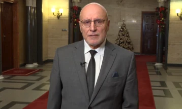 Димитар Радев: Еврото не е само економско решение или валута, тоа е знак на припадност