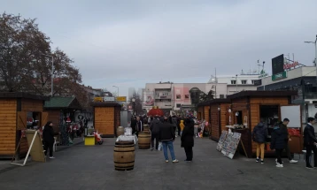 Во вторник Бадников оброк на плоштадите во Кавадарци и Неготино