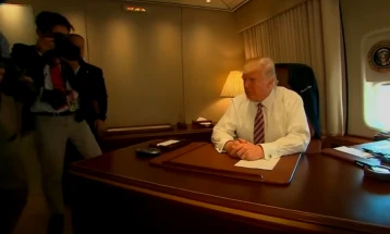 Трамп ѝ се закани и на „многу болната“ Колумбија по американскиот напад врз Венецуела