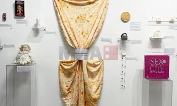 Музеј на лоши подароци отворен во Канада: Лошото за еден- вредно за друг