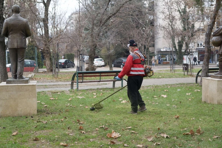 Се чисти паркот „Македонија“, ќе се чистат и останатите паркови во Општина Кисела Вода