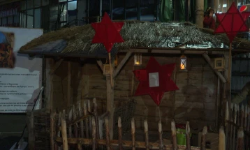 Во Крушево уникатниот, древен обичај „Дева“ го навести Христовото раѓање