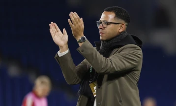 Chelsea appoint Rosenior as head coach on six-year deal