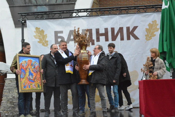 Traditional Badnik celebration held at St. Clement of Ohrid church