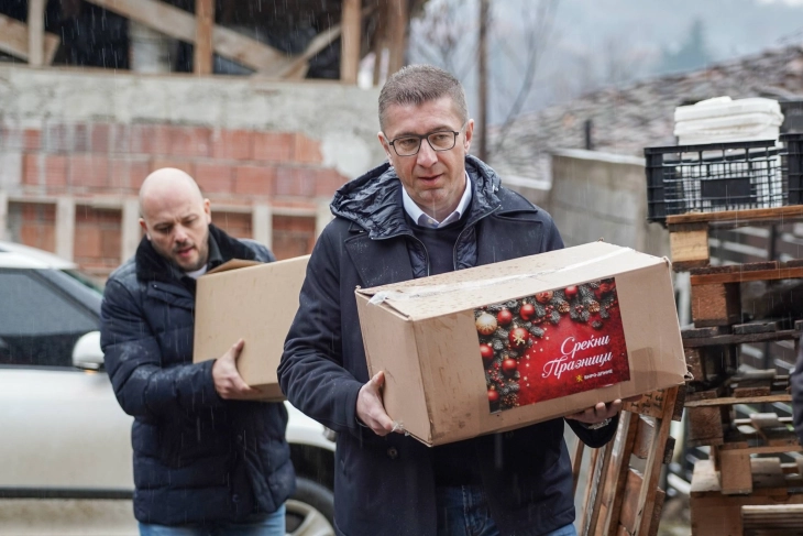 Мицкоски: Бадник не е само ден, туку порака дека заедништвото, љубовта и солидарноста нe прават посилни