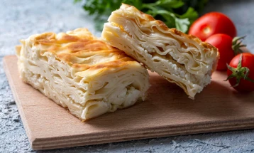 Гибаница со сирење