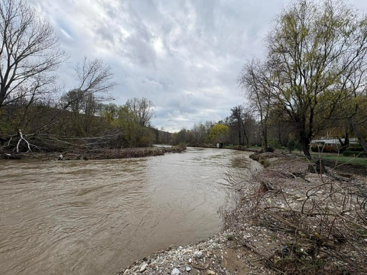 Зголемени водостоите на реките во кумановско, но нема излевања