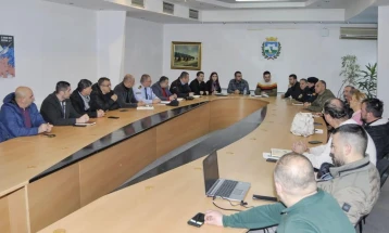 Обилните врнежи предизвикаа проблеми на неколку критични точки во Охрид, свикан состанок на Кризниот штаб