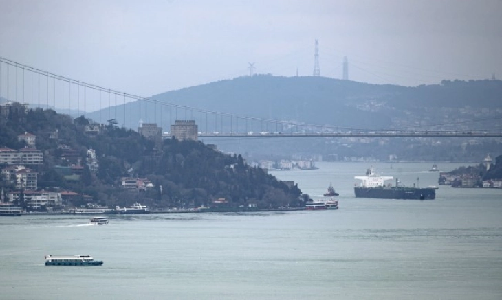 Stuhi e fuqishme në Turqinë perëndimore: Ndërprerje e komunikacionit në Bosfor dhe Dardanele