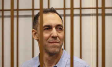 Russia and France exchange academic, athlete in prisoner swap