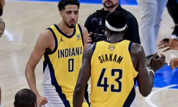 Индијана ја прекина серијата порази на теренот на Шарлот