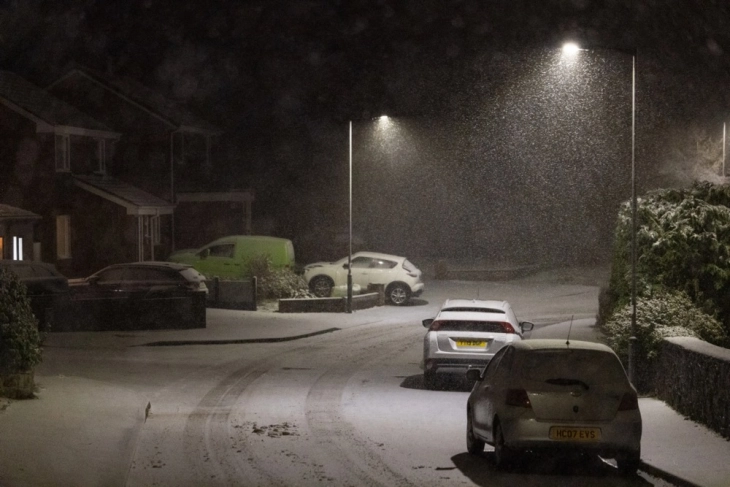 Бурата Горети остави стотици илјади домаќинства без струја во Франција и Велика Британија