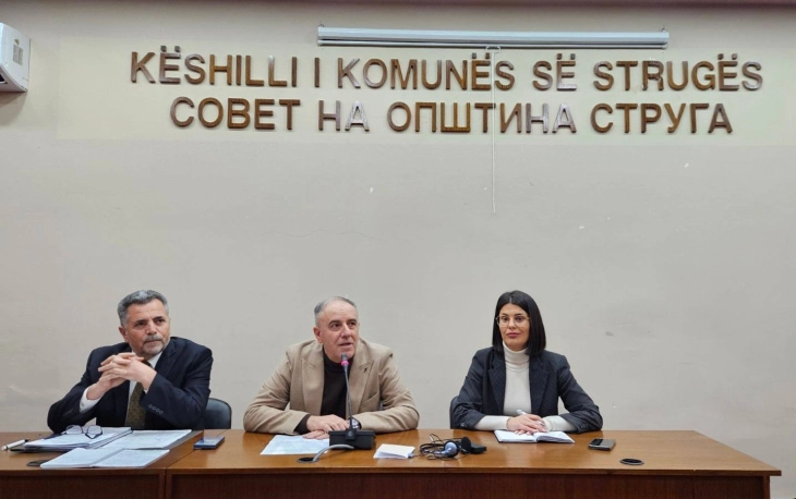 Средба на градоначалникот Ќура со директорите на училиштата 