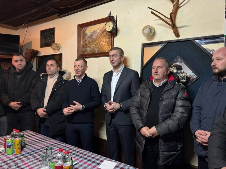 Мицкоски во Маврово и Ростуше на средба со граѓаните и поддршка за Онер Јакупоски за градоначалник