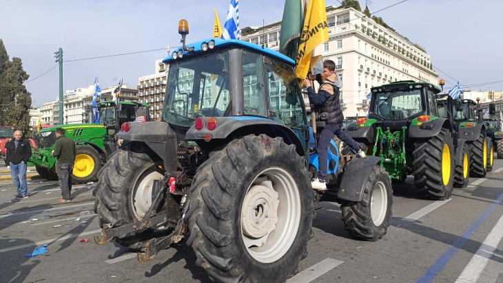 Грчките земјоделци се подготвуваат за средбата со Мицотакис во вторник