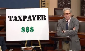 Сенаторот Џон Кенеди: Во Минесота се злоупотребени девет милијарди долари од социјалната помош, повеќето обвинети се Сомалијци