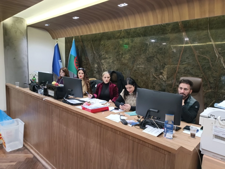 Zgjedhjet në Gostivar pa probleme, dy vendvotime nuk janë hapur