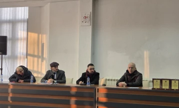 Panel diskutimi 