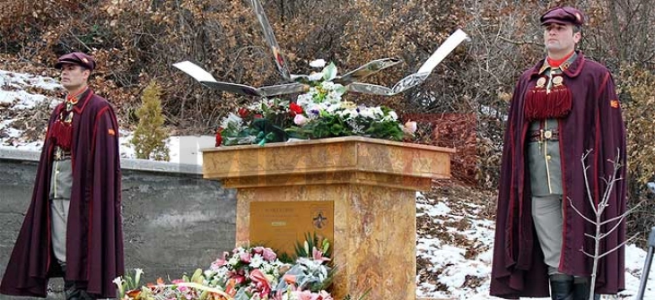 Shënohet 18-të vjetori i aksidentit të helikopterit në Bllacë të Katllanovës