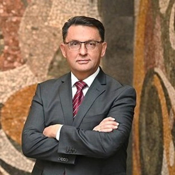 Славески: Инфлацијата е стабилна, декемврискиот раст е резултат на авионскиот превоз