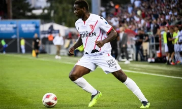 Балотели потпиша со Ал-Етифак