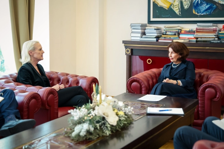 Ambasadorja Ageler në takim lamtumirës tek presidentja Siljanovska Davkova