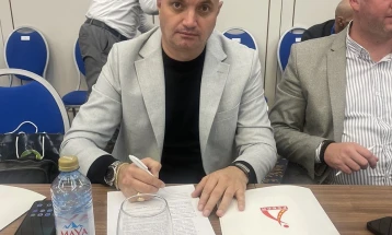 Костадиновски: Трошоците за реперезентација сведени на нула, парите пренасочени кон учениците