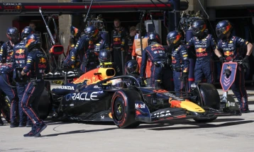 Верстапен: Ред Бул ќе помине повеќе време во боксовите отколку на патеката на првиот тест во Барселона